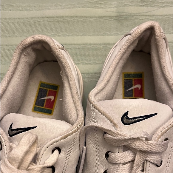 Nike white Casual Sneakers size 7.5 - Picture 2 of 8